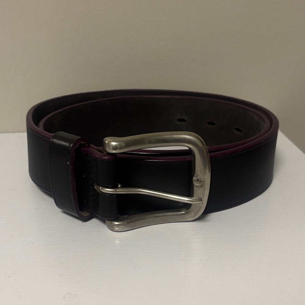 Women’s dover saddlery two toned belt.